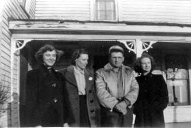 Mary (Deck) Smith, Hyla (Schwartz) Smith, John Astell, and Meredith (Douglas) Smith, 1952